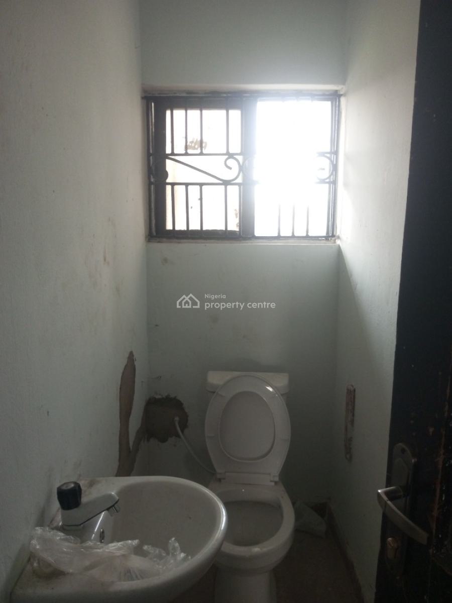 Newly Renovated 3bed Upstairs Pop in an Estate, Badore, Ajah, Lagos, Flat / Apartment for Rent