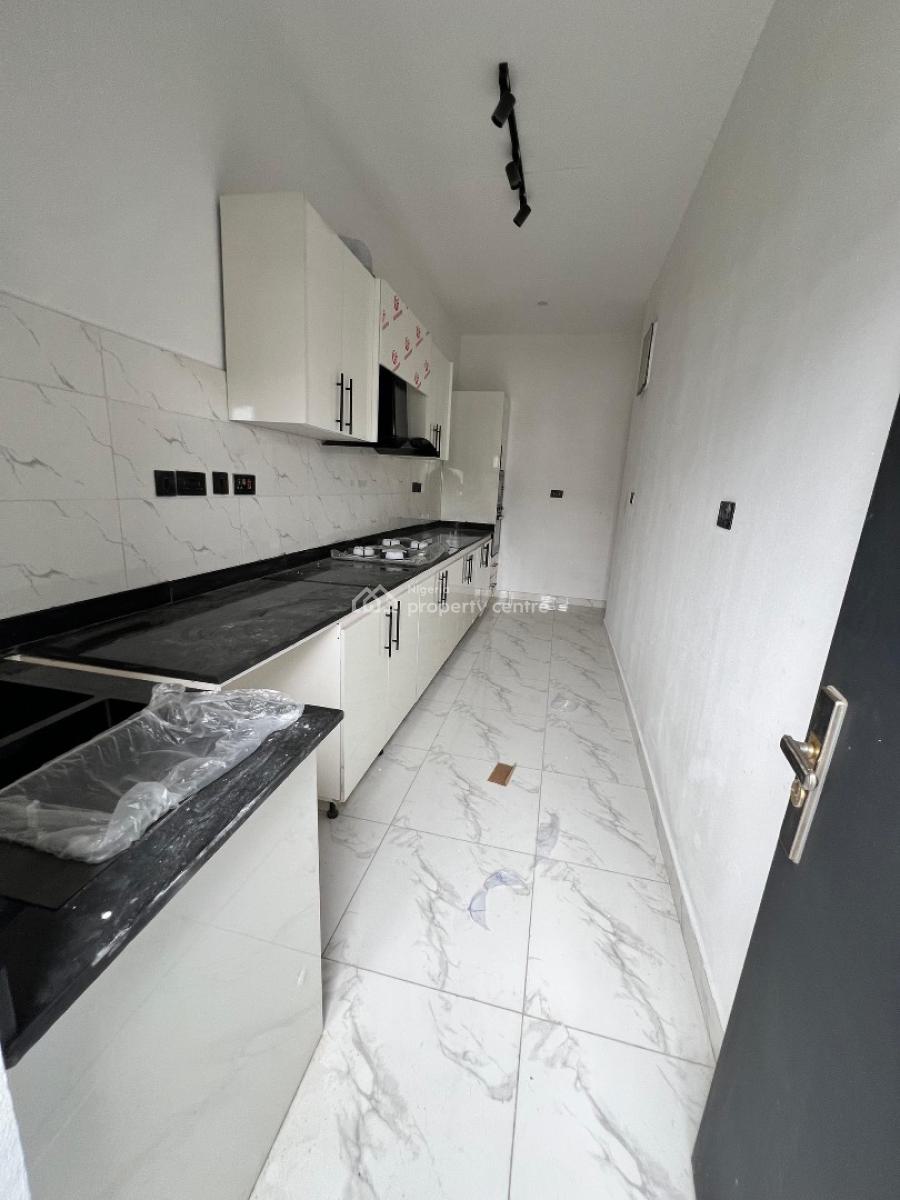 Lovely 2 Bedroom Apartment with Swimming Pool and Gym, Ologolo, Lekki, Lagos, Flat / Apartment for Sale