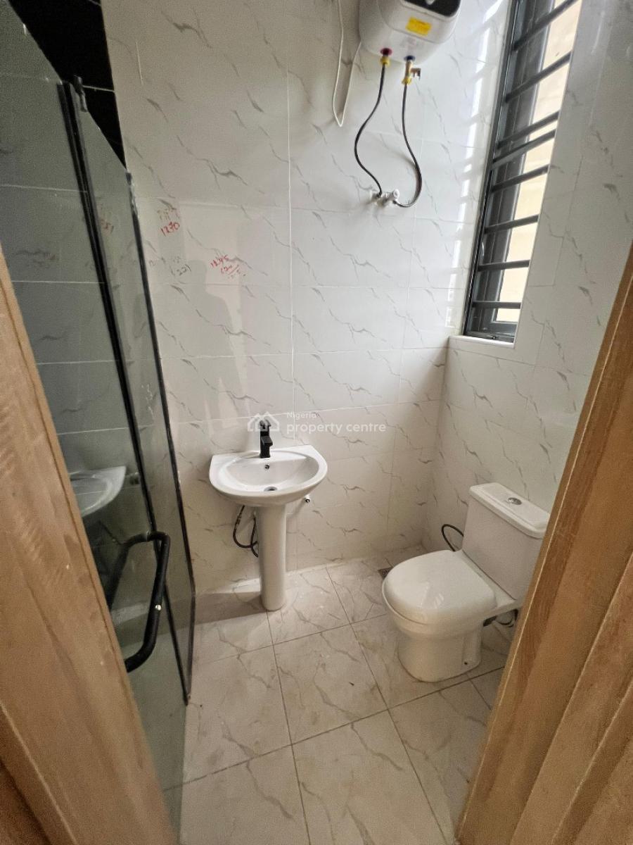 Lovely 2 Bedroom Apartment with Swimming Pool and Gym, Ologolo, Lekki, Lagos, Flat / Apartment for Sale