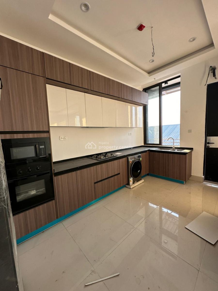 an Exceptionally Designed Luxurious Serviced 3 Bedroom Flat with a Bq, Lekki Phase 1, Lekki, Lagos, Flat / Apartment for Sale