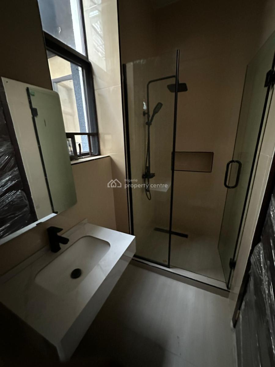 an Exceptionally Designed Luxurious Serviced 3 Bedroom Flat with a Bq, Lekki Phase 1, Lekki, Lagos, Flat / Apartment for Sale