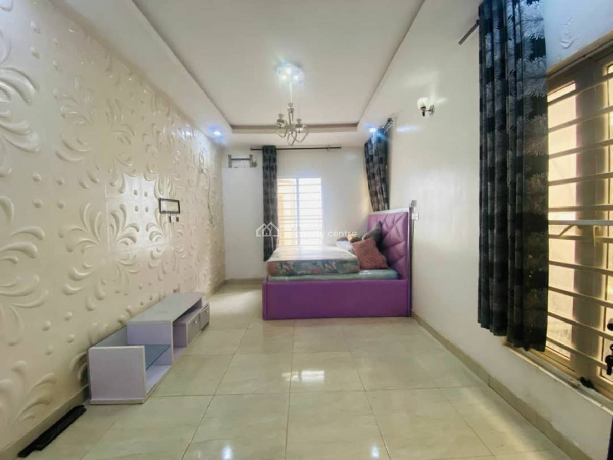 Luxurious Master Bedroom Shared Apartment, Ikate, Lekki Phase 1, Lekki, Lagos, Flat / Apartment for Rent