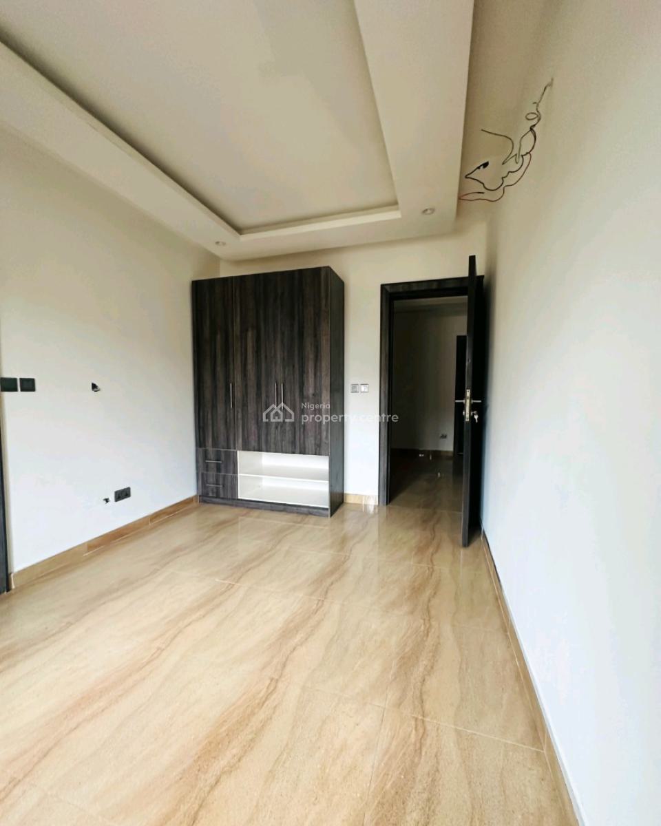 Fantastic Built 4 Bedroom Maisonette   Price: 250m  Title: Certifi, Surulere, Lagos, House for Sale