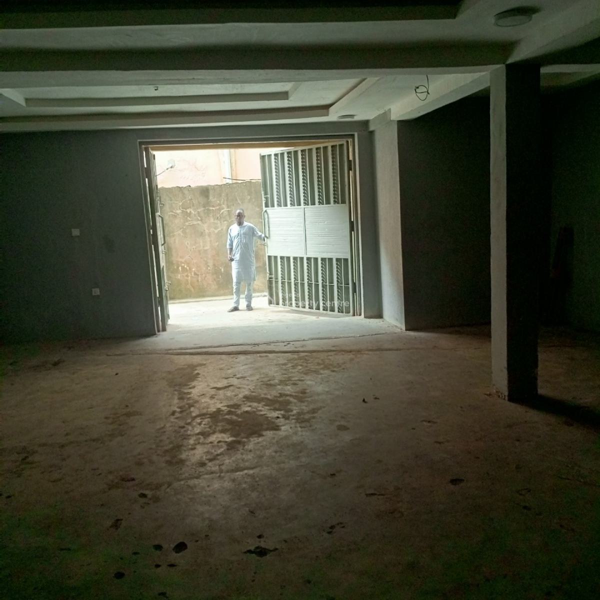 Nice Located and Well Maintained Warehouse, Off Babs Animashaun, Bode Thomas, Surulere, Lagos, Warehouse for Rent
