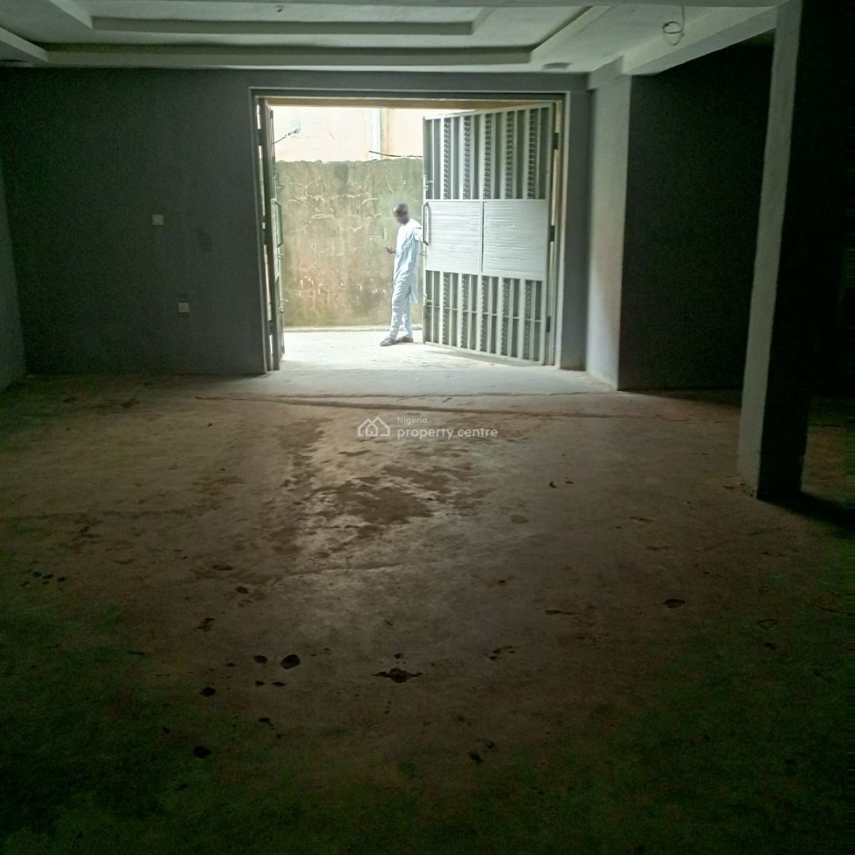 Nice Located and Well Maintained Warehouse, Off Babs Animashaun, Bode Thomas, Surulere, Lagos, Warehouse for Rent