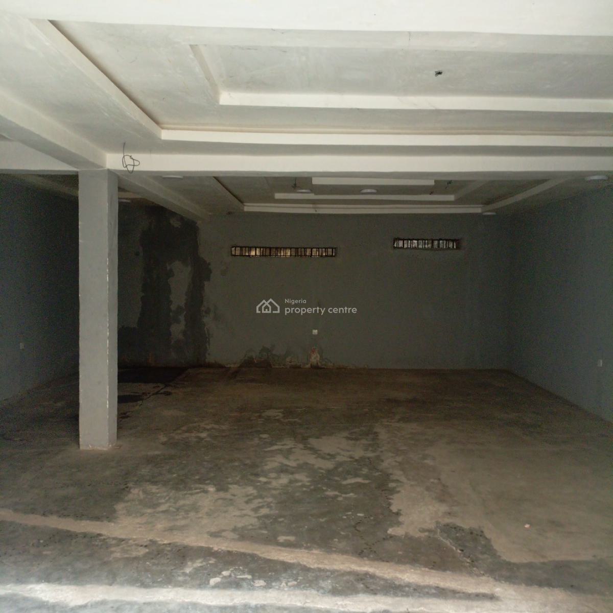 Nice Located and Well Maintained Warehouse, Off Babs Animashaun, Bode Thomas, Surulere, Lagos, Warehouse for Rent