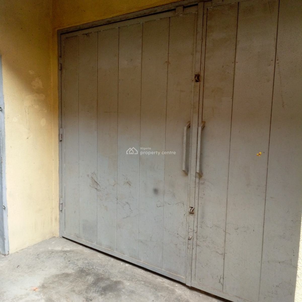 Nice Located and Well Maintained Warehouse, Off Babs Animashaun, Bode Thomas, Surulere, Lagos, Warehouse for Rent