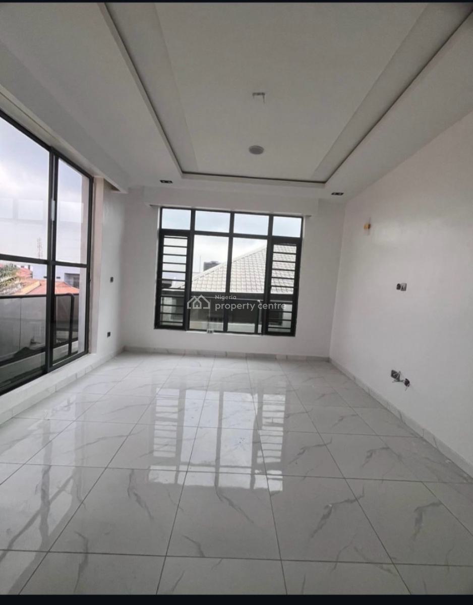Nice 2 Bedroom Spacious Apartment, Ologolo Lekki Lagos, Lekki, Lagos, Flat / Apartment for Sale