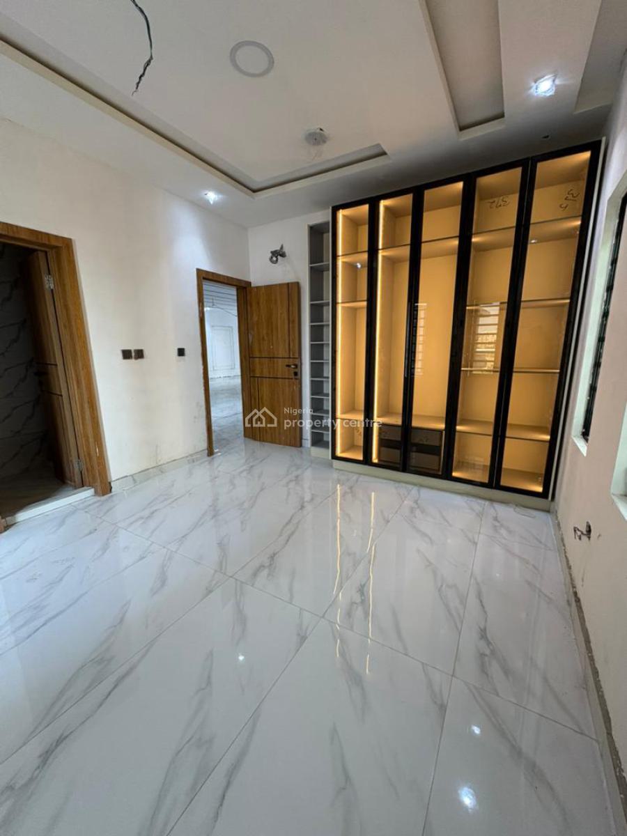 a Newly Built & Standard 3bed, Off Fola Osibo, Lekki Phase 1, Lekki, Lagos, Flat / Apartment for Sale