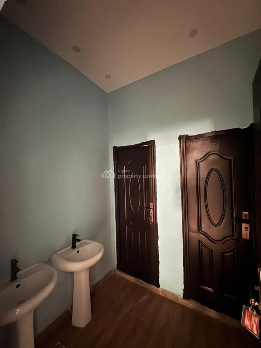 Well Maintained Office Spaces, Lekki Phase 1, Lekki, Lagos, Office Space for Rent