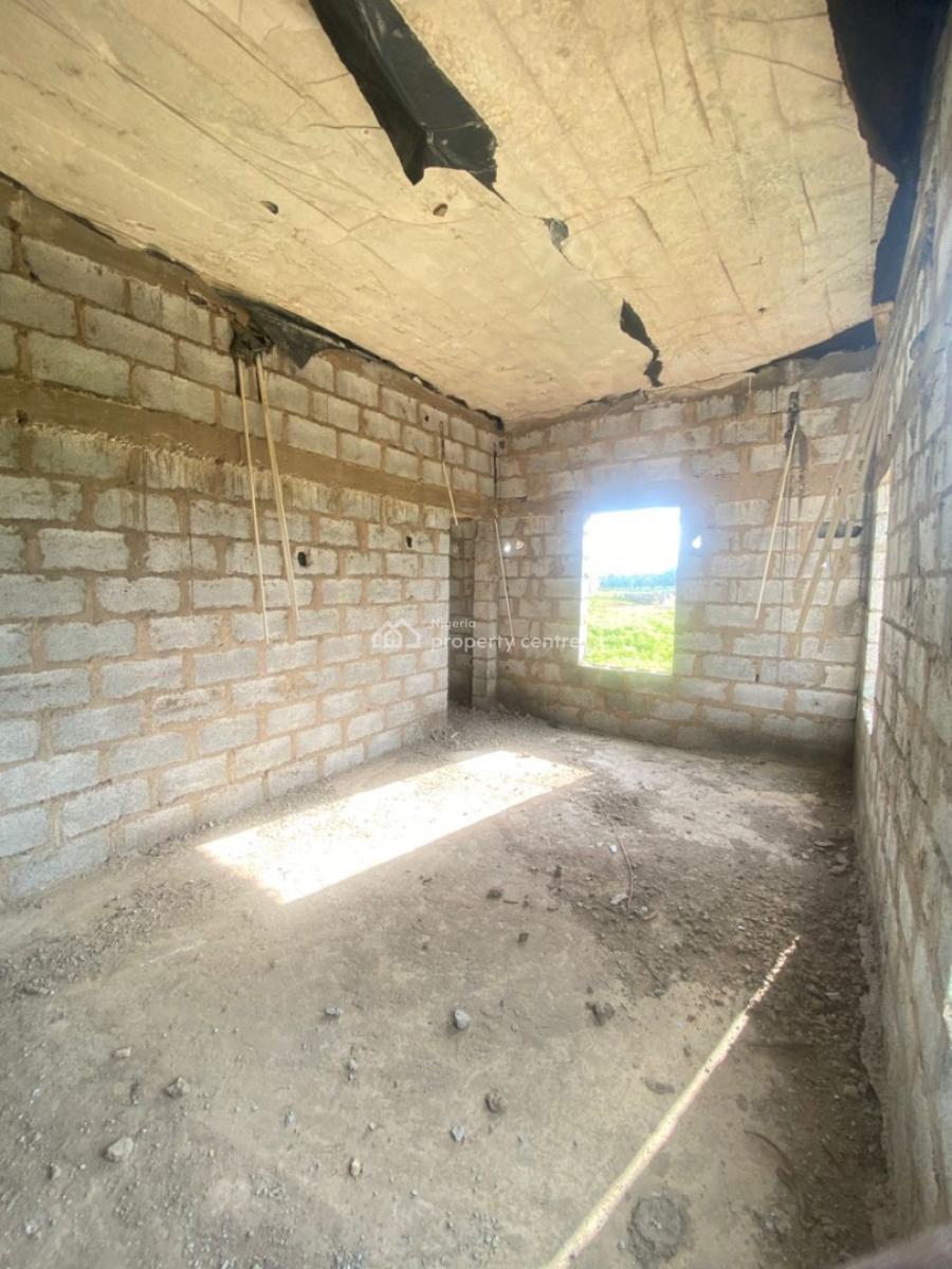 4 Bedroom Fully Detached Sitting on 700sqm, Seaman Estate Lugbe Behind Dunamis Church, Lugbe District, Abuja, Detached Duplex for Sale