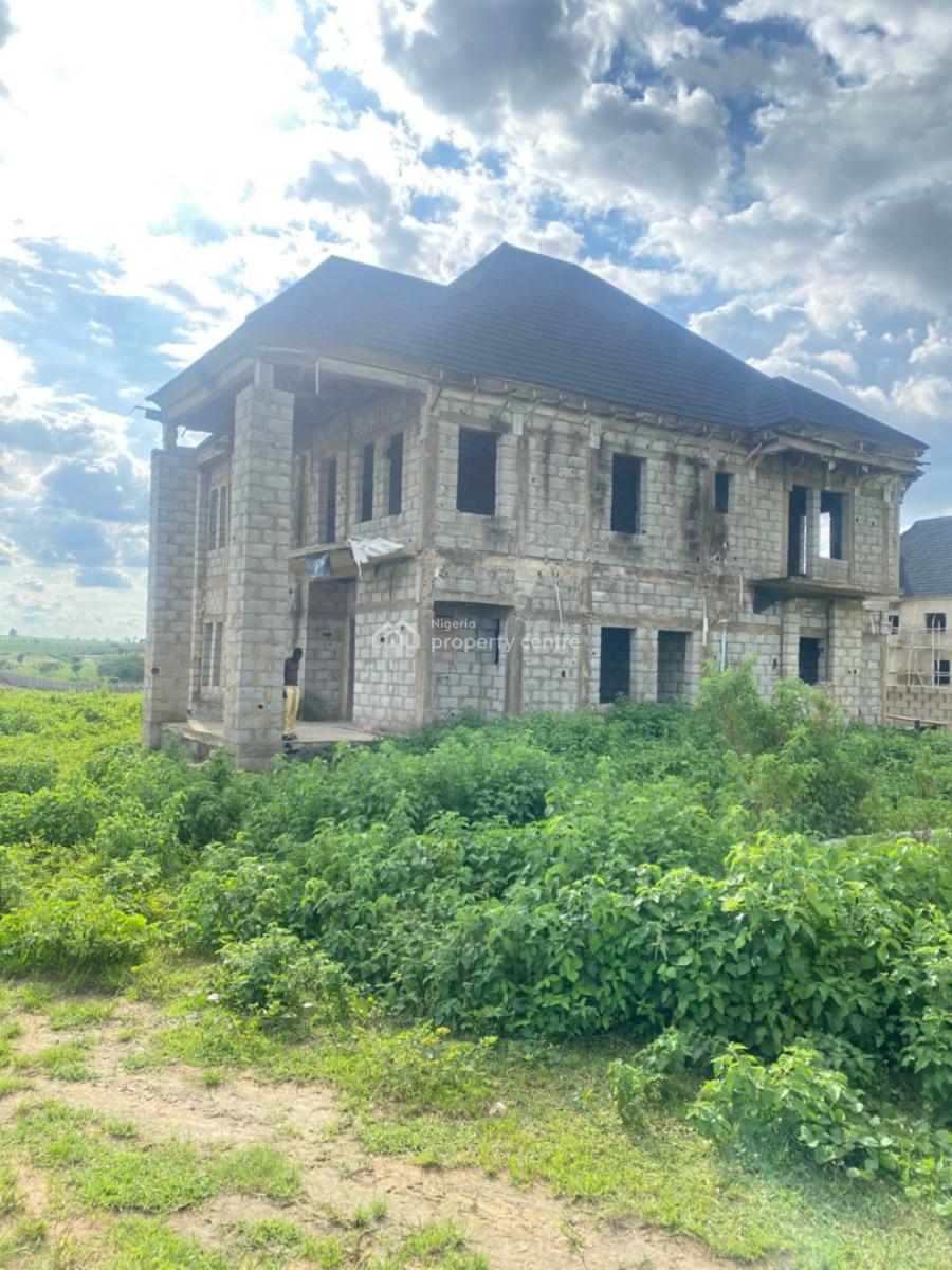 4 Bedroom Fully Detached Sitting on 700sqm, Seaman Estate Lugbe Behind Dunamis Church, Lugbe District, Abuja, Detached Duplex for Sale