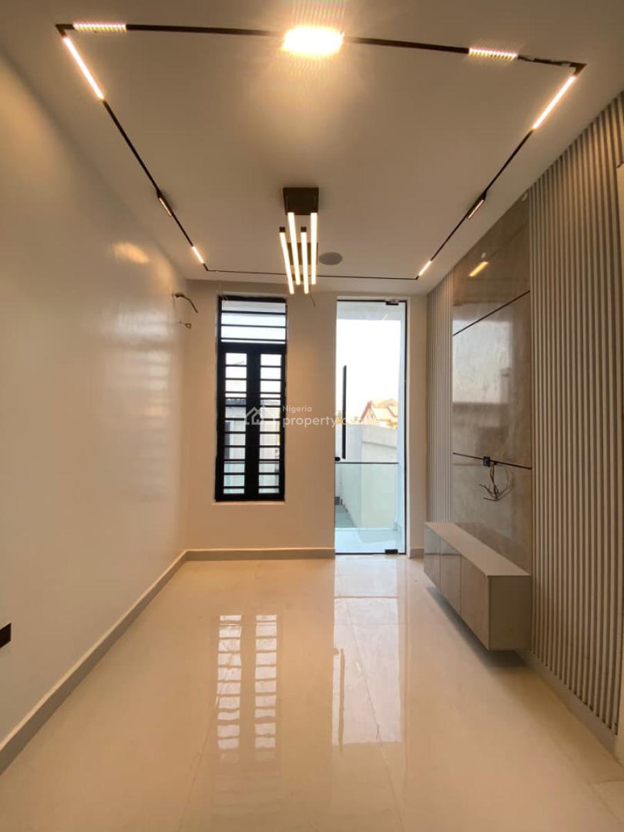 Massive 5 Bedroom Duplex with a Bq in a Serene Environment, Lekki Phase 1, Lekki, Lagos, House for Sale