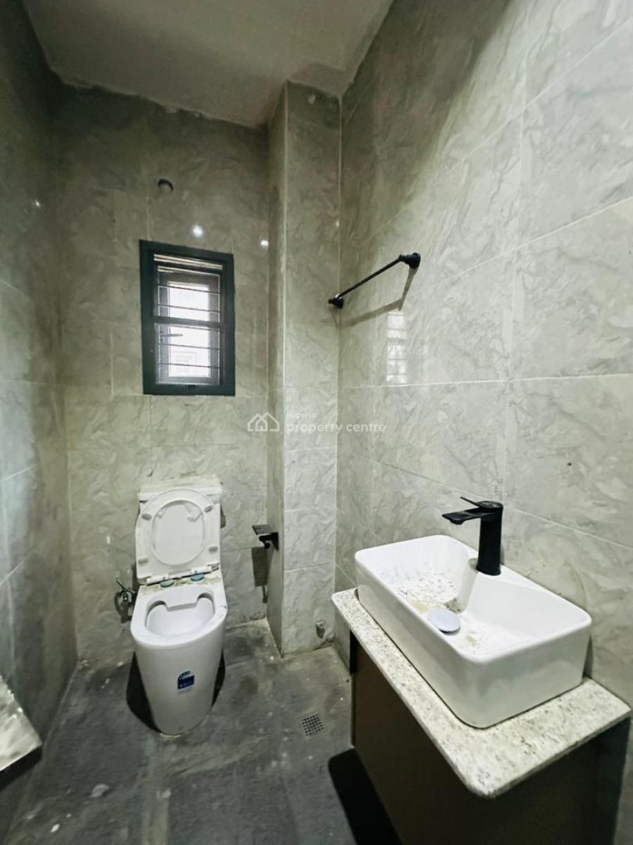 Newly Built 3 Bedroom Apartment, Lekki Phase 1, Lekki, Lagos, Flat / Apartment for Rent