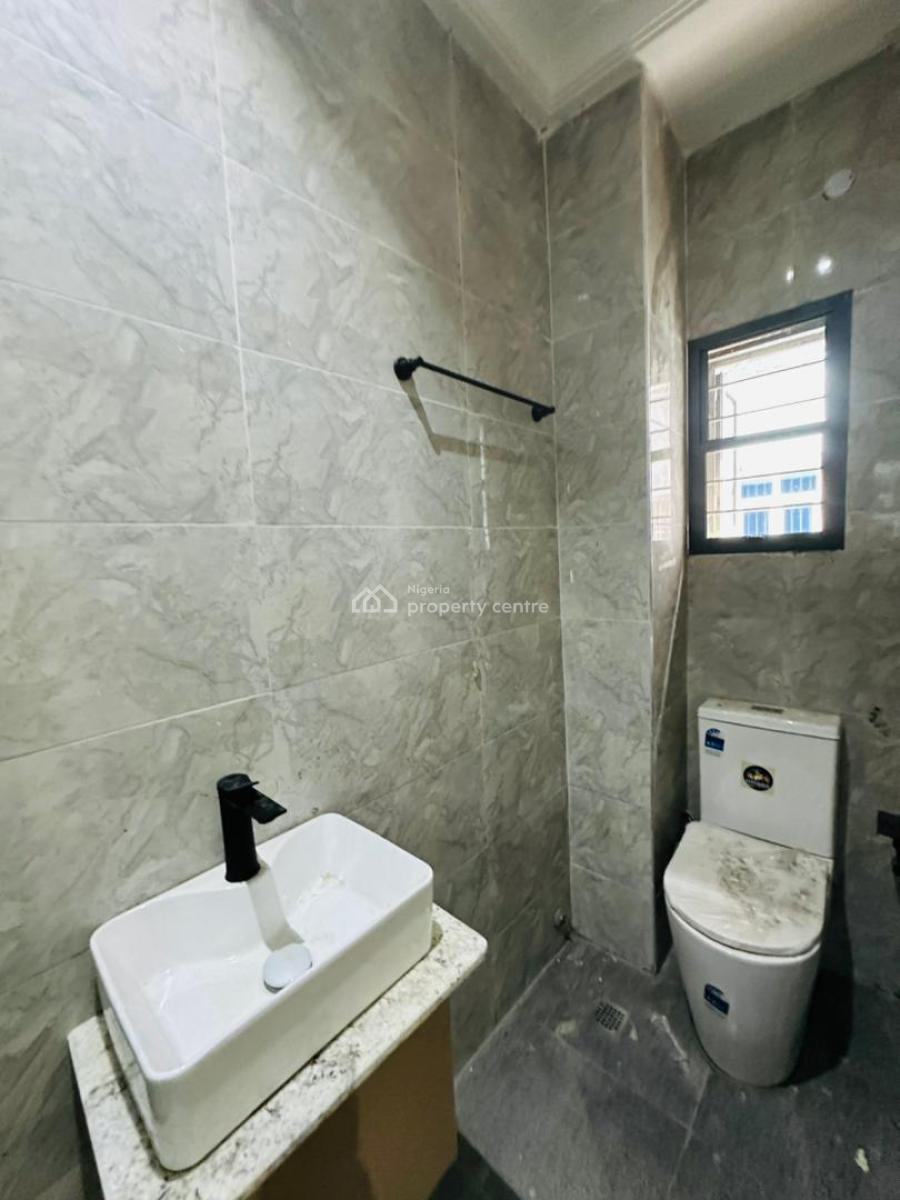 Newly Built 3 Bedroom Apartment, Lekki Phase 1, Lekki, Lagos, Flat / Apartment for Rent