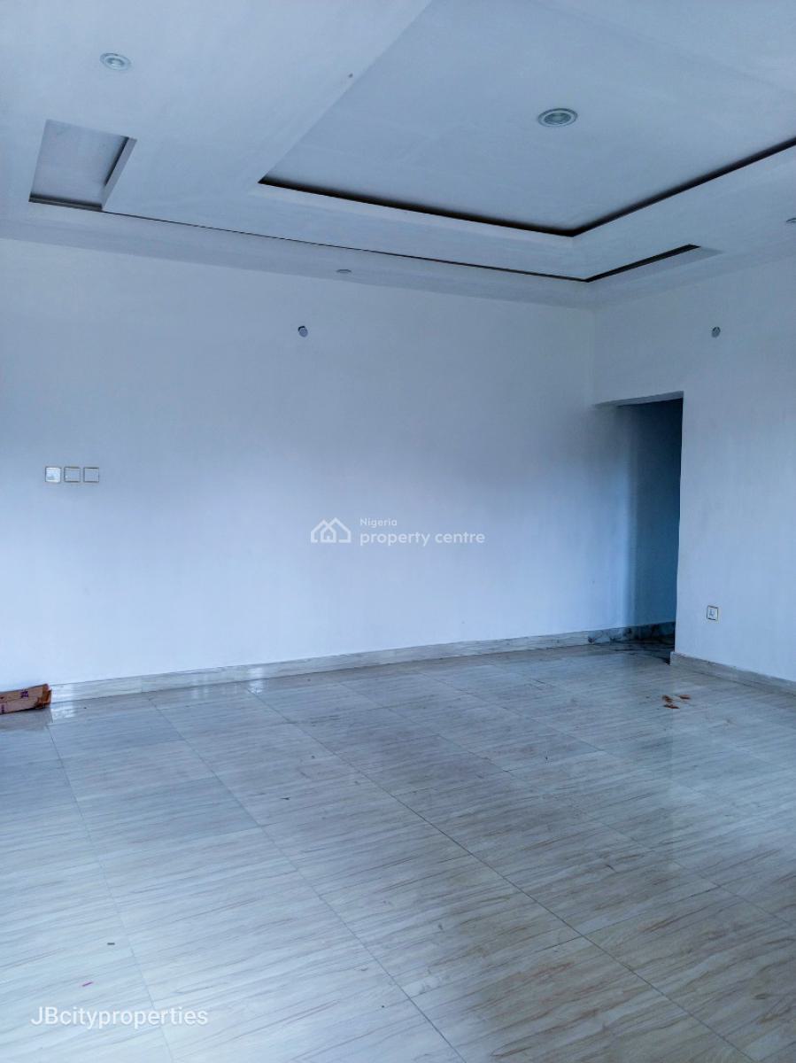 Spacious 2 Bedroom Apartment, Ogombo, Ogombo, Ajah, Lagos, Flat / Apartment for Rent