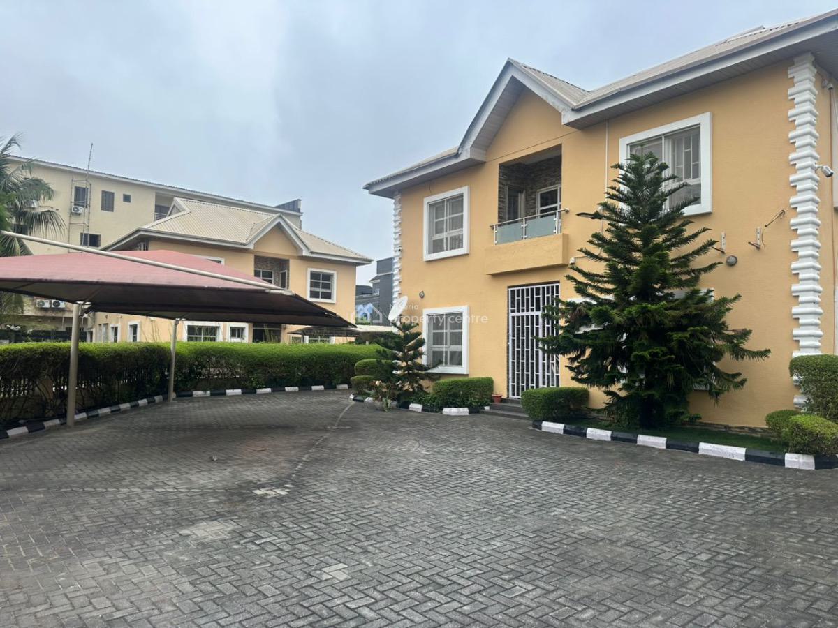 Massive 4bedroom Detached House with Bq, Chevron, Lekki, Lagos, Detached Duplex for Rent