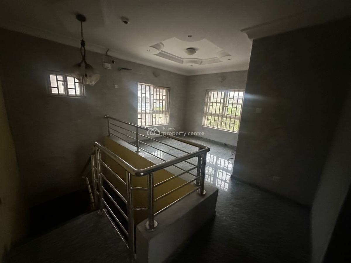 Massive 4bedroom Detached House with Bq, Chevron, Lekki, Lagos, Detached Duplex for Rent