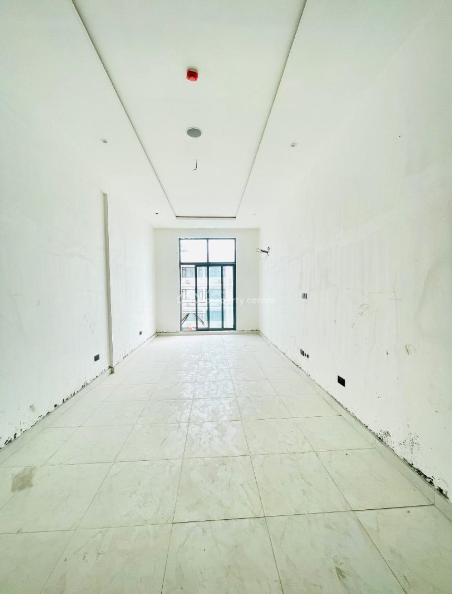 Amazing 2 Bedroom Apartment with a Pool,gym and Elevator, Lekki Phase 1, Lekki, Lagos, Flat / Apartment for Sale