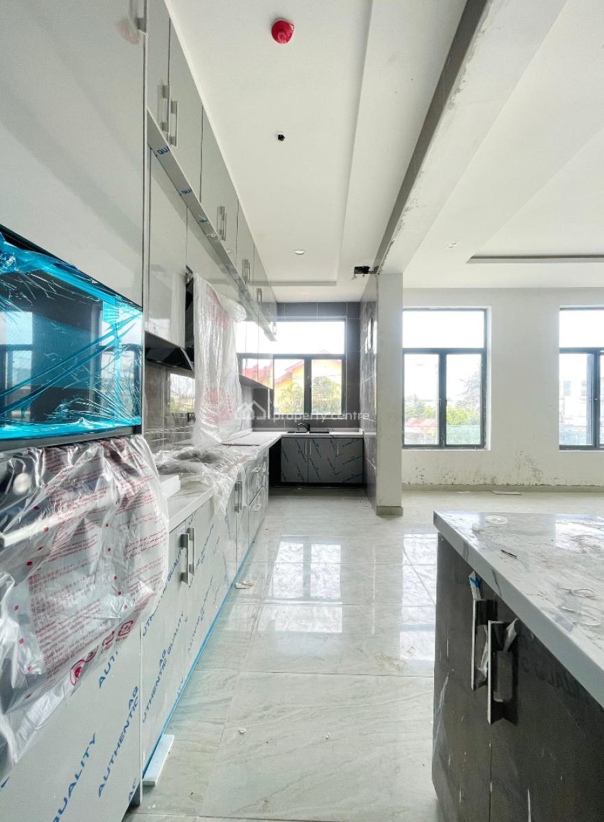 Amazing 2 Bedroom Apartment with a Pool,gym and Elevator, Lekki Phase 1, Lekki, Lagos, Flat / Apartment for Sale