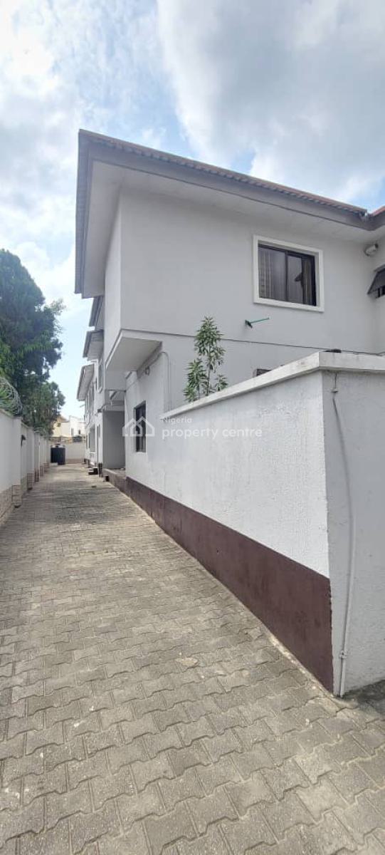 Spacious and Sharp 3bedroom Flat, Thomas Estate, Ajah, Lagos, Flat / Apartment for Rent
