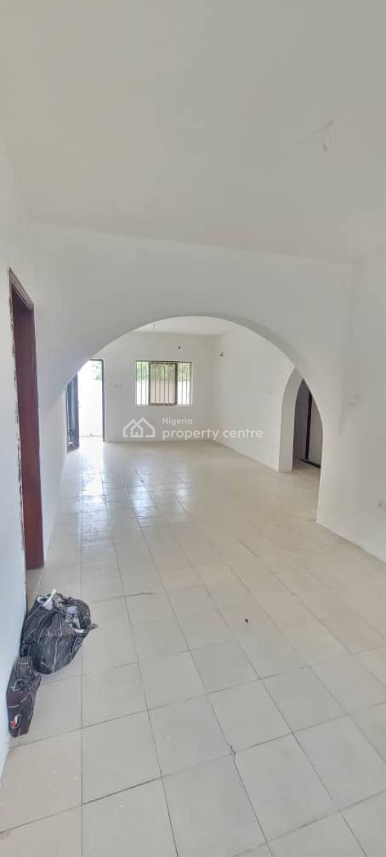 Spacious and Sharp 3bedroom Flat, Thomas Estate, Ajah, Lagos, Flat / Apartment for Rent