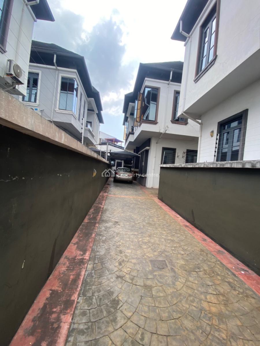 Well Maintained 5bed Room Detached Duplex with Bq, Royalty Road, Ikota Villa Estate, Lekki Lagos, Ikota, Lekki, Lagos, Detached Duplex for Sale