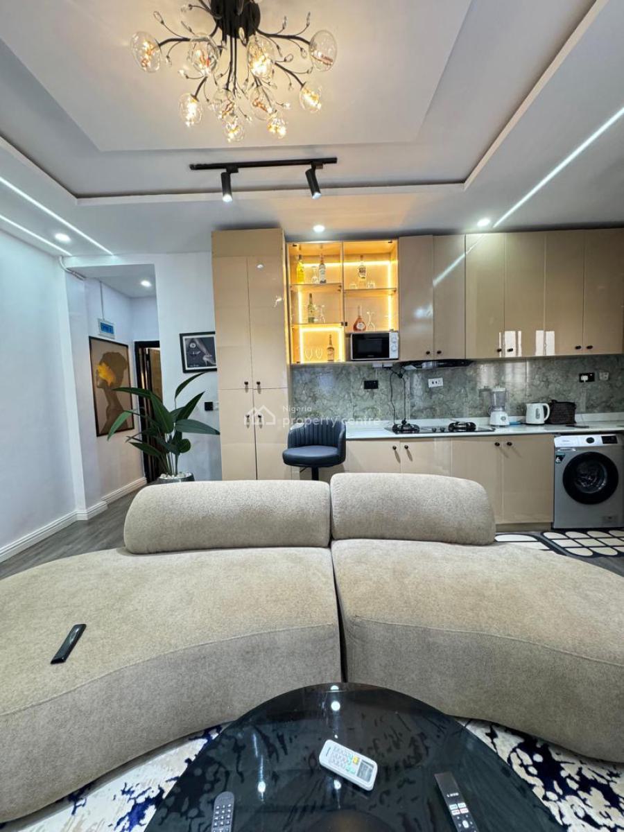 Cozy 1 Bedroom Apartment with Ps5 at Lekki Phase 1, Lekki Phase 1, Lekki, Lagos, Flat / Apartment Short Let