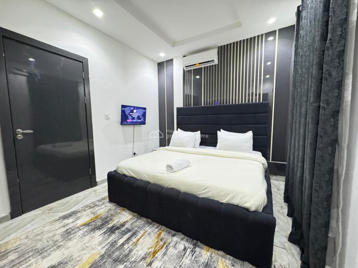 1 Bedroom Apartment, Lekki Phase 1, Lekki, Lagos, Flat / Apartment for Sale