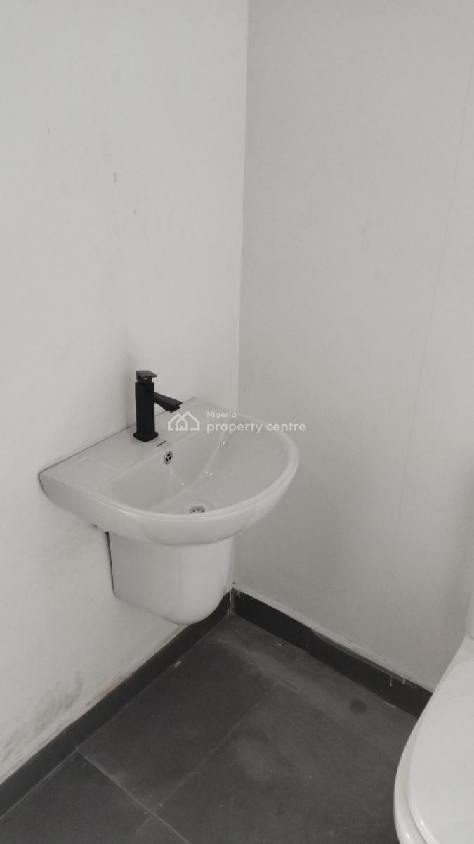 Majestically Finished 3 Bedroom with Bq, Beside Nicon Town, Salem, Lekki, Ikate, Lekki, Lagos, Flat / Apartment for Sale