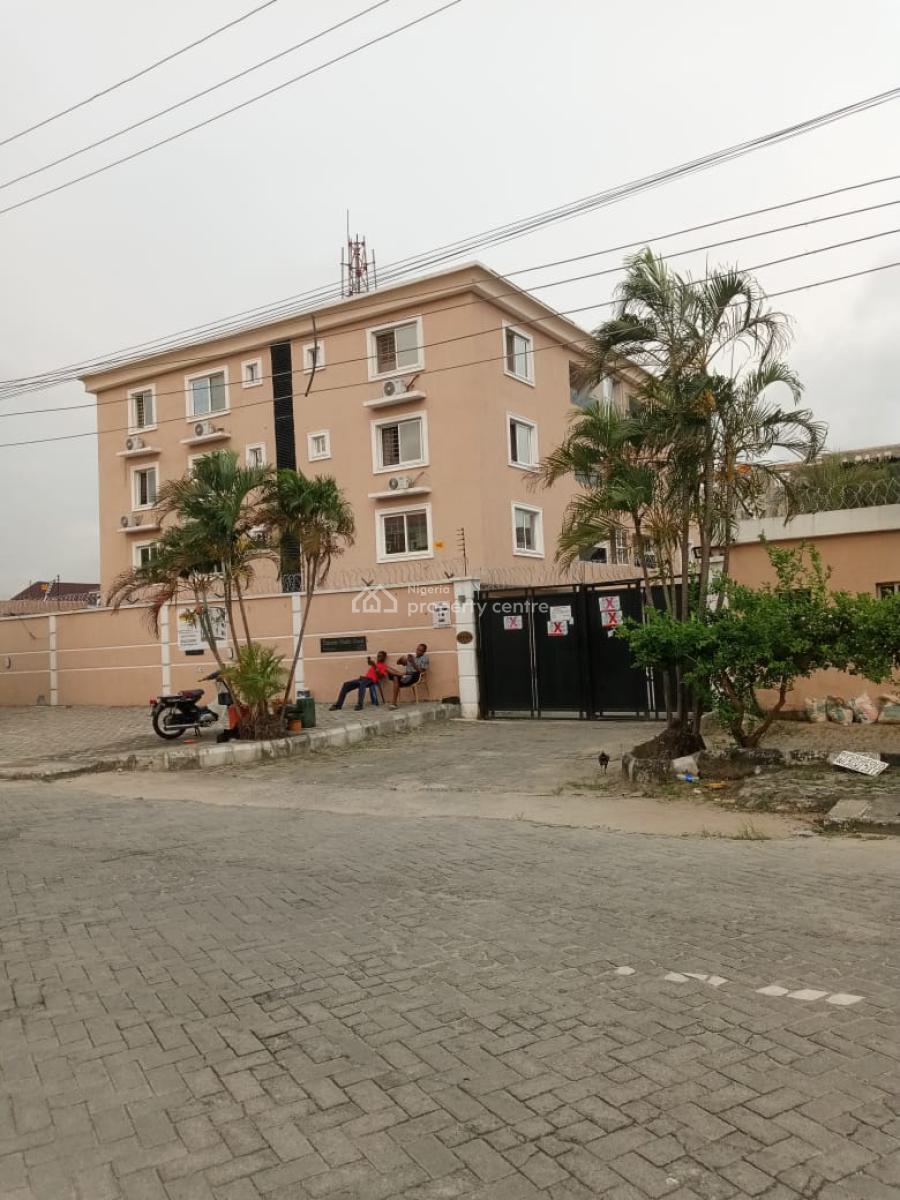3 Bedroom Flat with Bq, Lekki Phase 1, Lekki, Lagos, Flat / Apartment for Sale