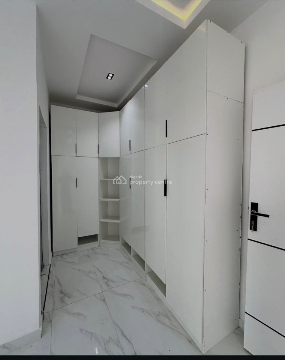 4 Bedroom Terrace Spacious Duplex, Ikota Lekki Lagos, Lekki, Lagos, Terraced Duplex for Sale