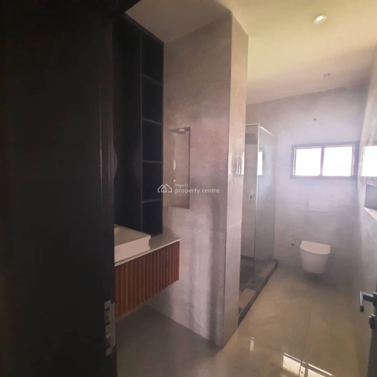 5 Bed-room,  2 Rooms Guest Chalet, Green Area, Out Door Bar and Genera, Maitama, Maitama District, Abuja, Detached Duplex for Rent