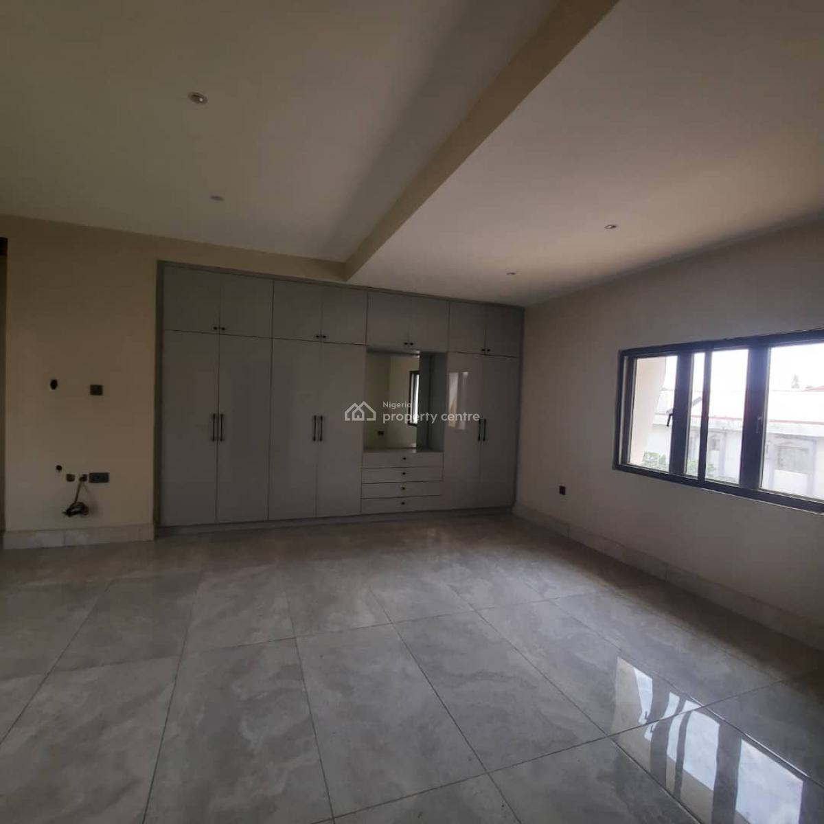 5 Bed-room,  2 Rooms Guest Chalet, Green Area, Out Door Bar and Genera, Maitama, Maitama District, Abuja, Detached Duplex for Rent