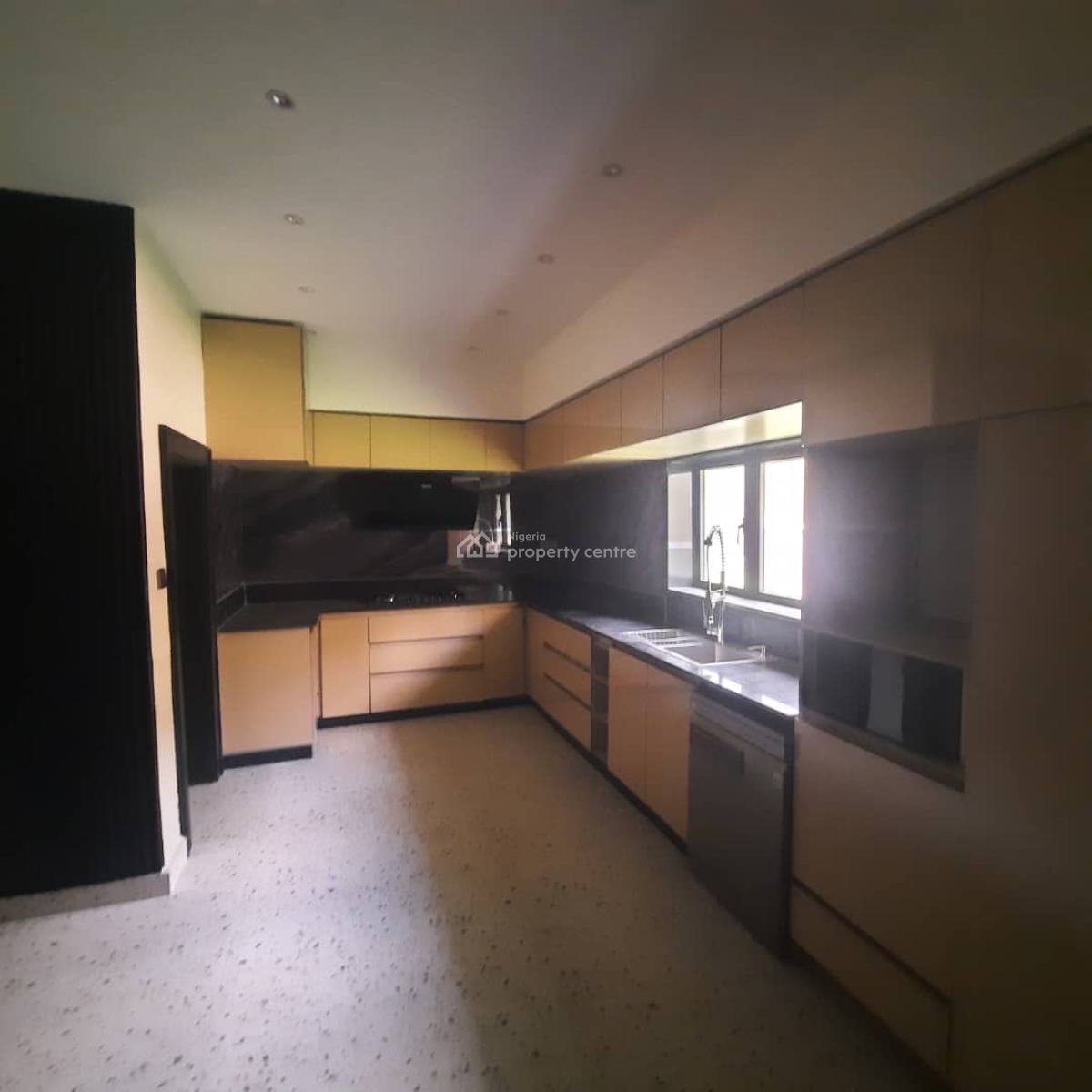 5 Bed-room,  2 Rooms Guest Chalet, Green Area, Out Door Bar and Genera, Maitama, Maitama District, Abuja, Detached Duplex for Rent