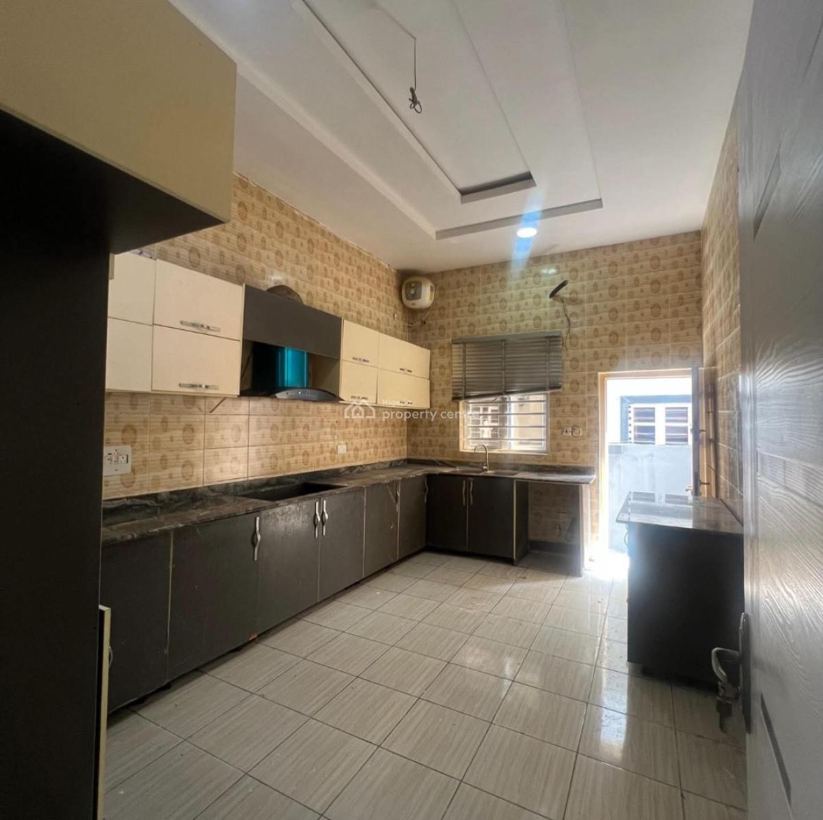 4bedroom Semi Detached Duplex with Bq, Ologolo, Lekki, Lagos, Semi-detached Duplex for Rent