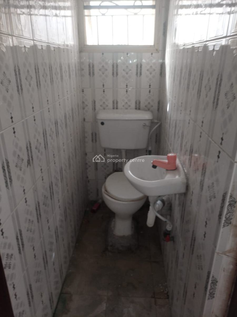 Spacious 2bedroom Flat / Apartment on The Ground Floor Is Available in, Idado Estate, Idado, Lekki, Lagos, Flat / Apartment for Rent