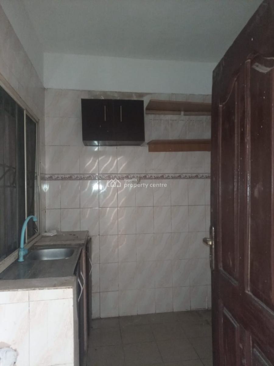 Spacious 2bedroom Flat / Apartment on The Ground Floor Is Available in, Idado Estate, Idado, Lekki, Lagos, Flat / Apartment for Rent