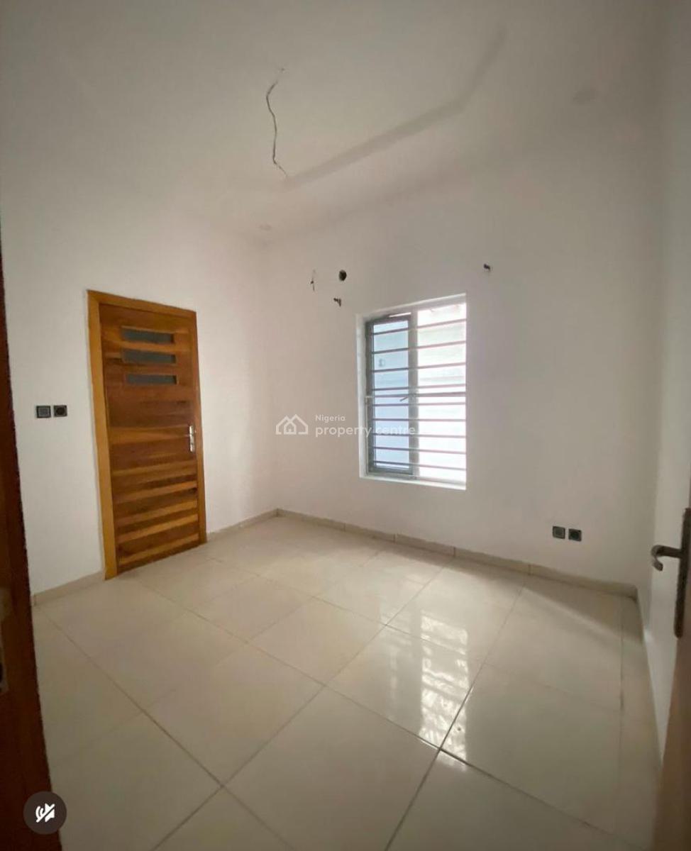 a Room in a Shared Apartment, Gated and Secured Estate Off Shoprite Road, Osapa, Lekki, Lagos, Flat / Apartment for Rent