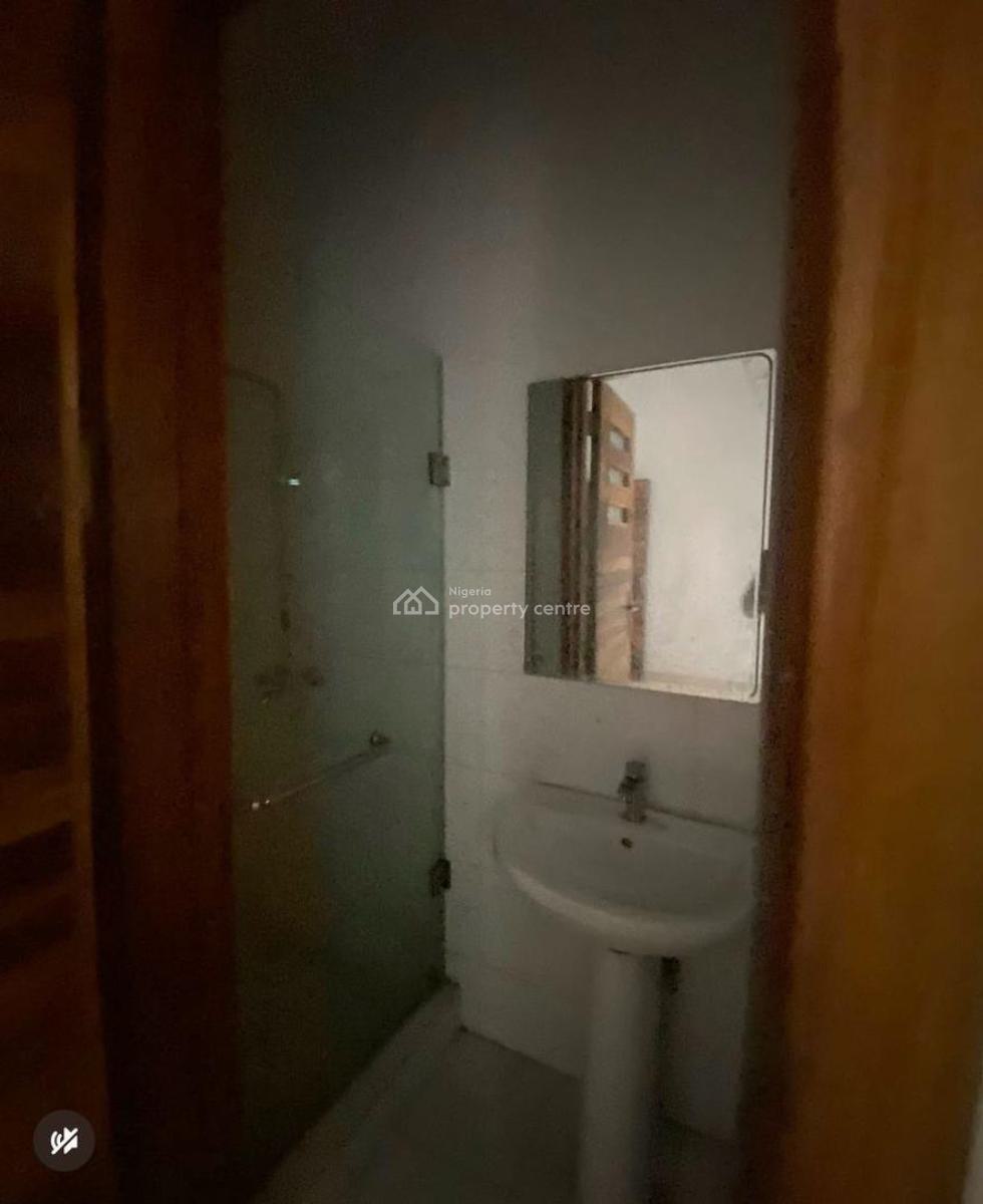 a Room in a Shared Apartment, Gated and Secured Estate Off Shoprite Road, Osapa, Lekki, Lagos, Flat / Apartment for Rent