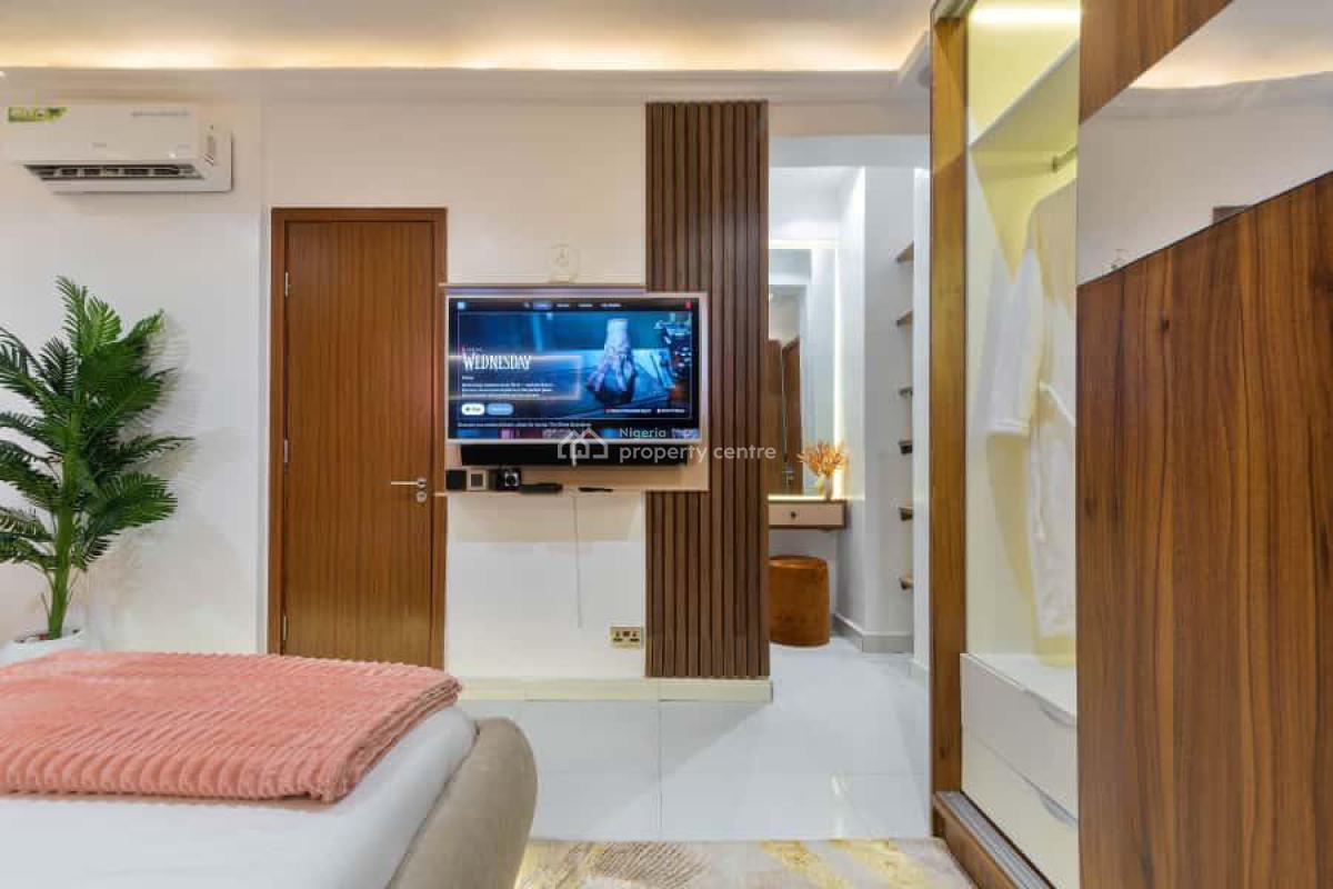 Luxury 2  Bedroom Apartment, Richmond Pearl Estate Freedom Way, Lekki Phase 1, Lekki, Lagos, Flat / Apartment Short Let