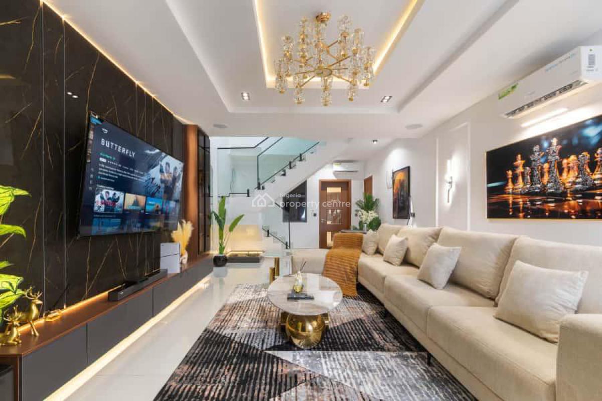 Luxury 2  Bedroom Apartment, Richmond Pearl Estate Freedom Way, Lekki Phase 1, Lekki, Lagos, Flat / Apartment Short Let