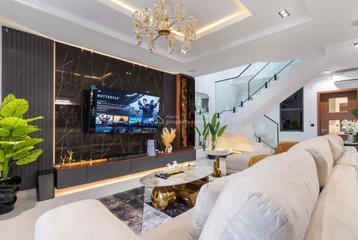 Luxury 2  Bedroom Apartment, Richmond Pearl Estate Freedom Way, Lekki Phase 1, Lekki, Lagos, Flat / Apartment Short Let