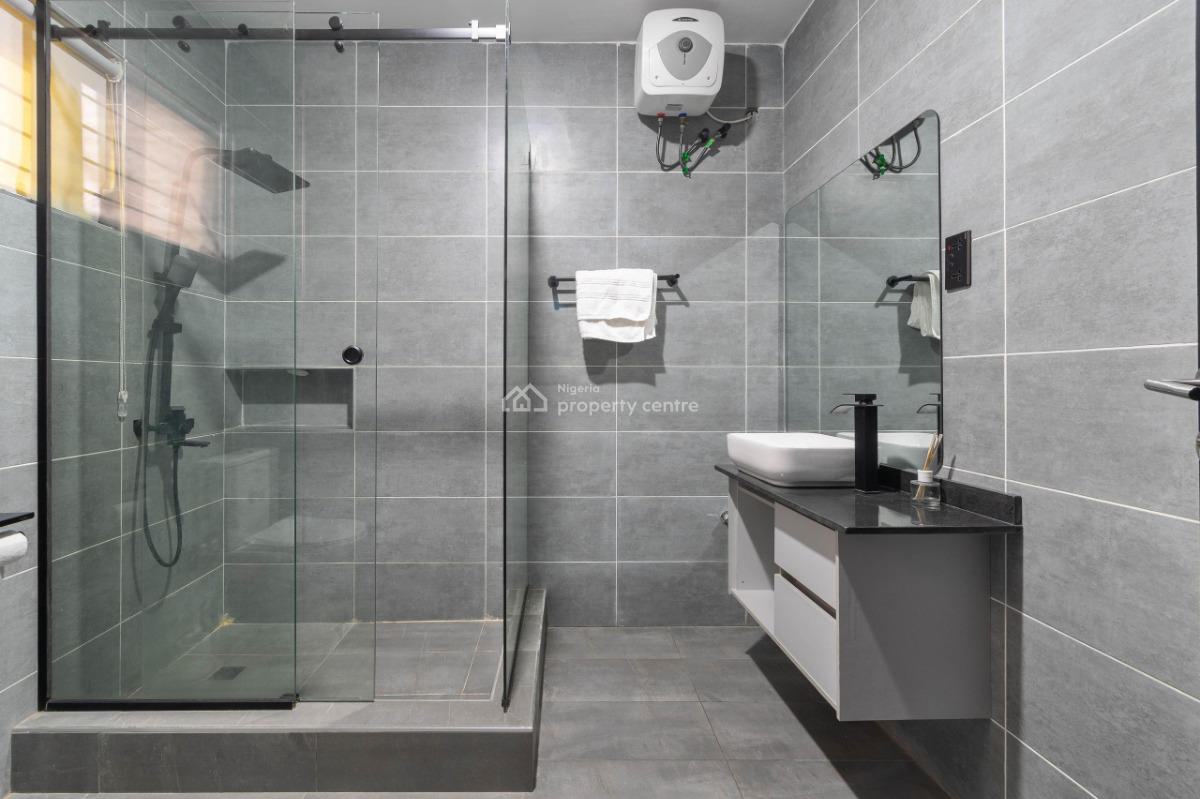 Luxury 4 Bedroom Apartment, Lekki Phase 1, Lekki, Lagos, Flat / Apartment Short Let