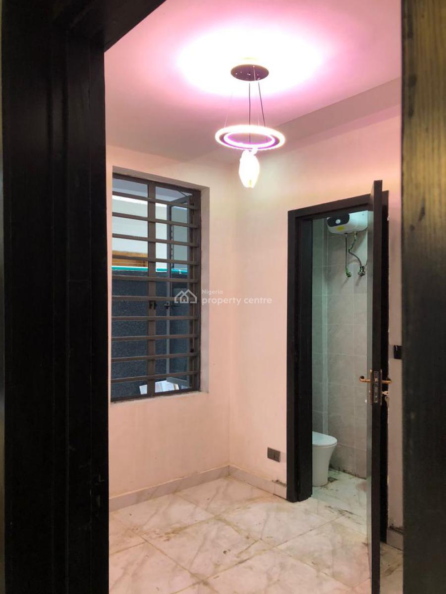 Exquisite 2 Bedroom Apartment with Gym, Ikate, Lekki Phase 1, Lekki, Lagos, Flat / Apartment for Rent