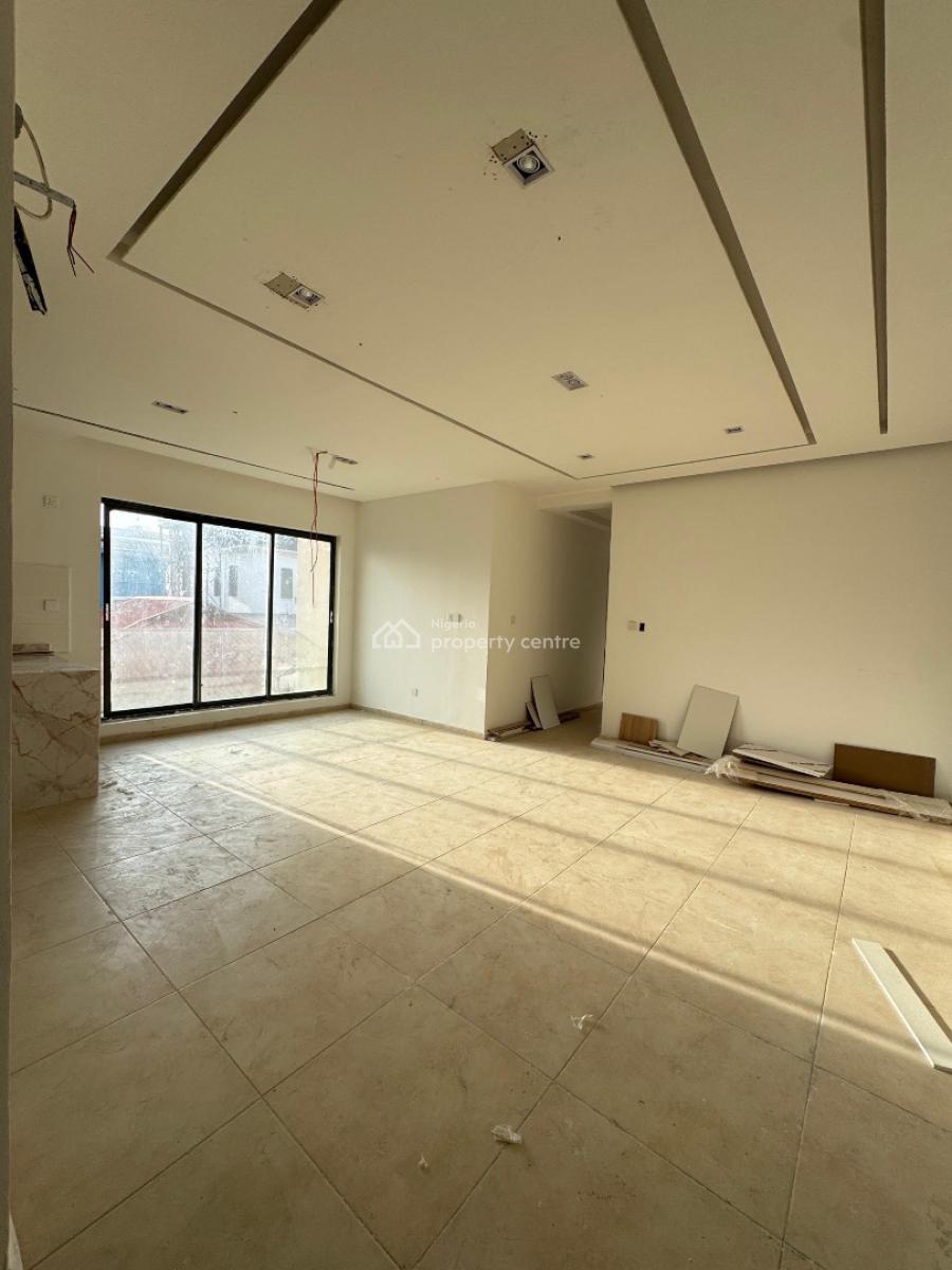 Spacious  2  Bedroom Apartments in a Secure Location, Ologolo, Lekki, Lagos, Flat / Apartment for Sale