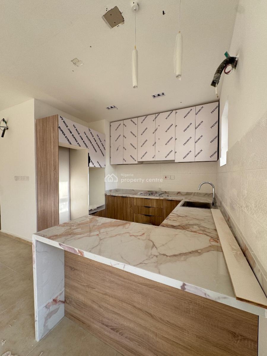 Spacious  2  Bedroom Apartments in a Secure Location, Ologolo, Lekki, Lagos, Flat / Apartment for Sale