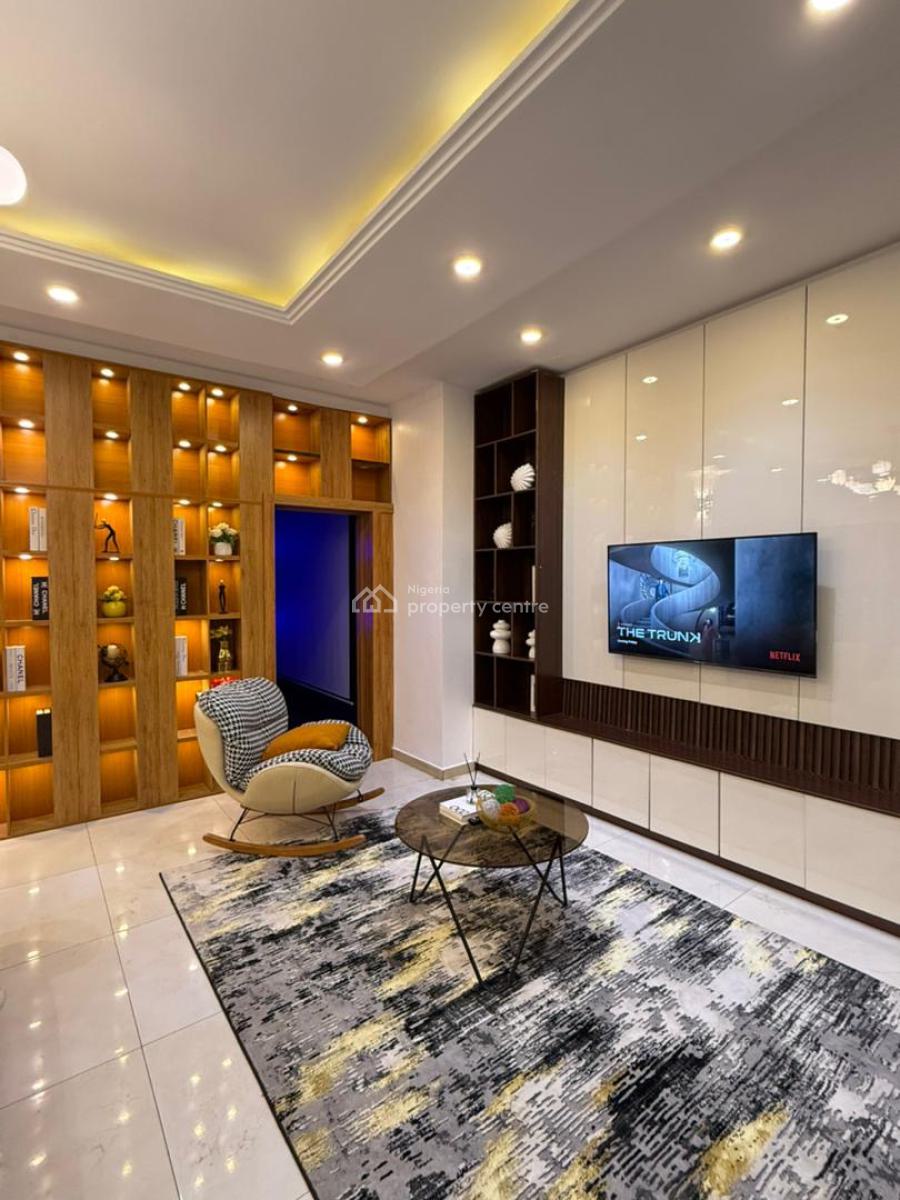 Beautiful 1 Bedroom Apartment with a Private Cinema., Osapa London, Lekki, Lagos, Flat / Apartment Short Let