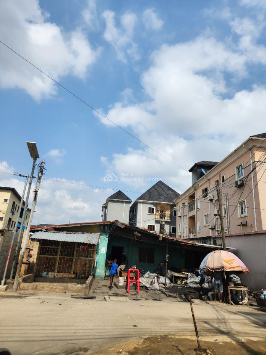 Dilapidated Bungalow on a Full Plot of Land, Abiodun Wright Via  Nnobi Ikate Surulere, Surulere, Lagos, Mixed-use Land for Sale
