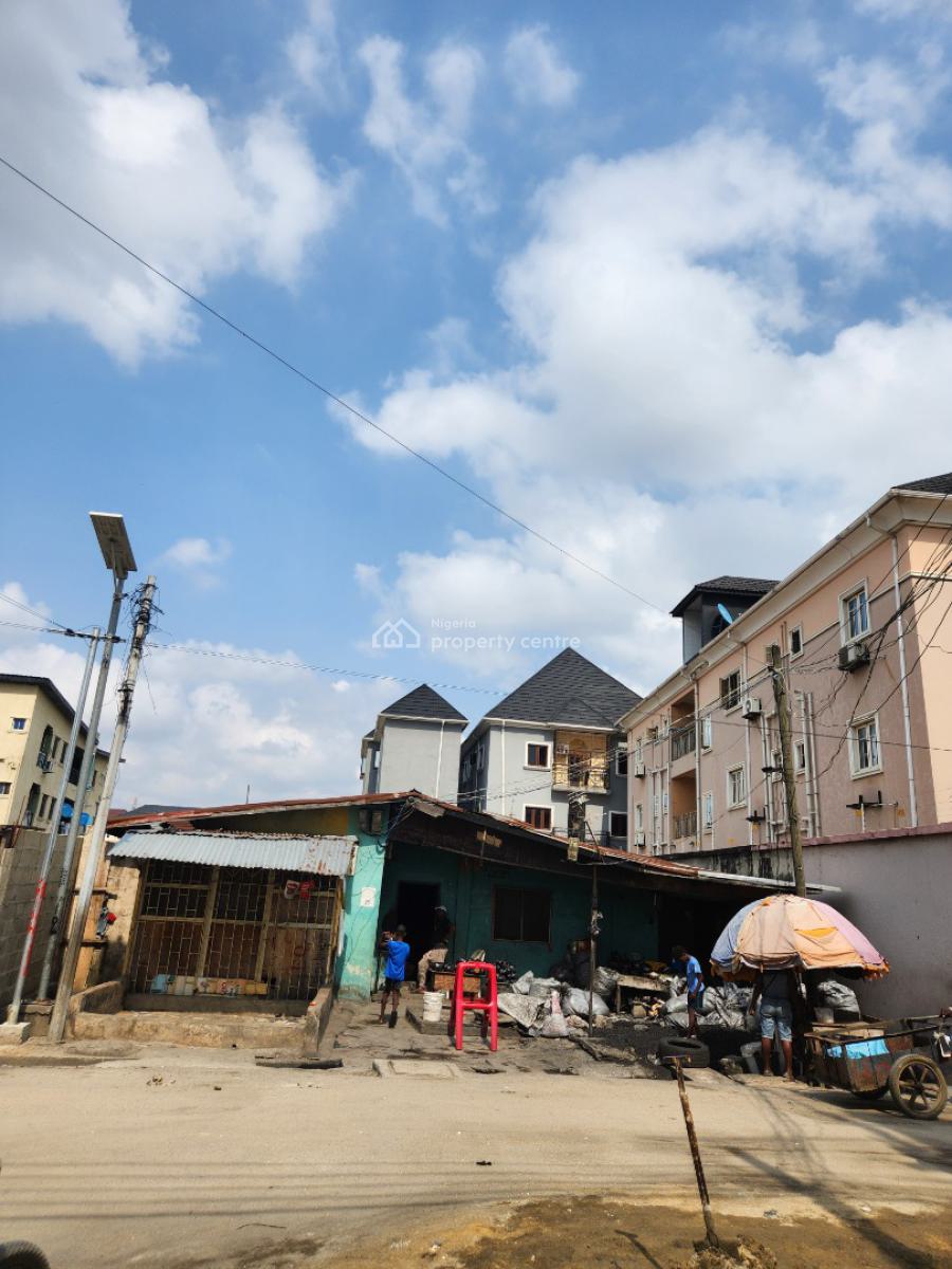 Dilapidated Bungalow on a Full Plot of Land, Abiodun Wright Via  Nnobi Ikate Surulere, Surulere, Lagos, Mixed-use Land for Sale
